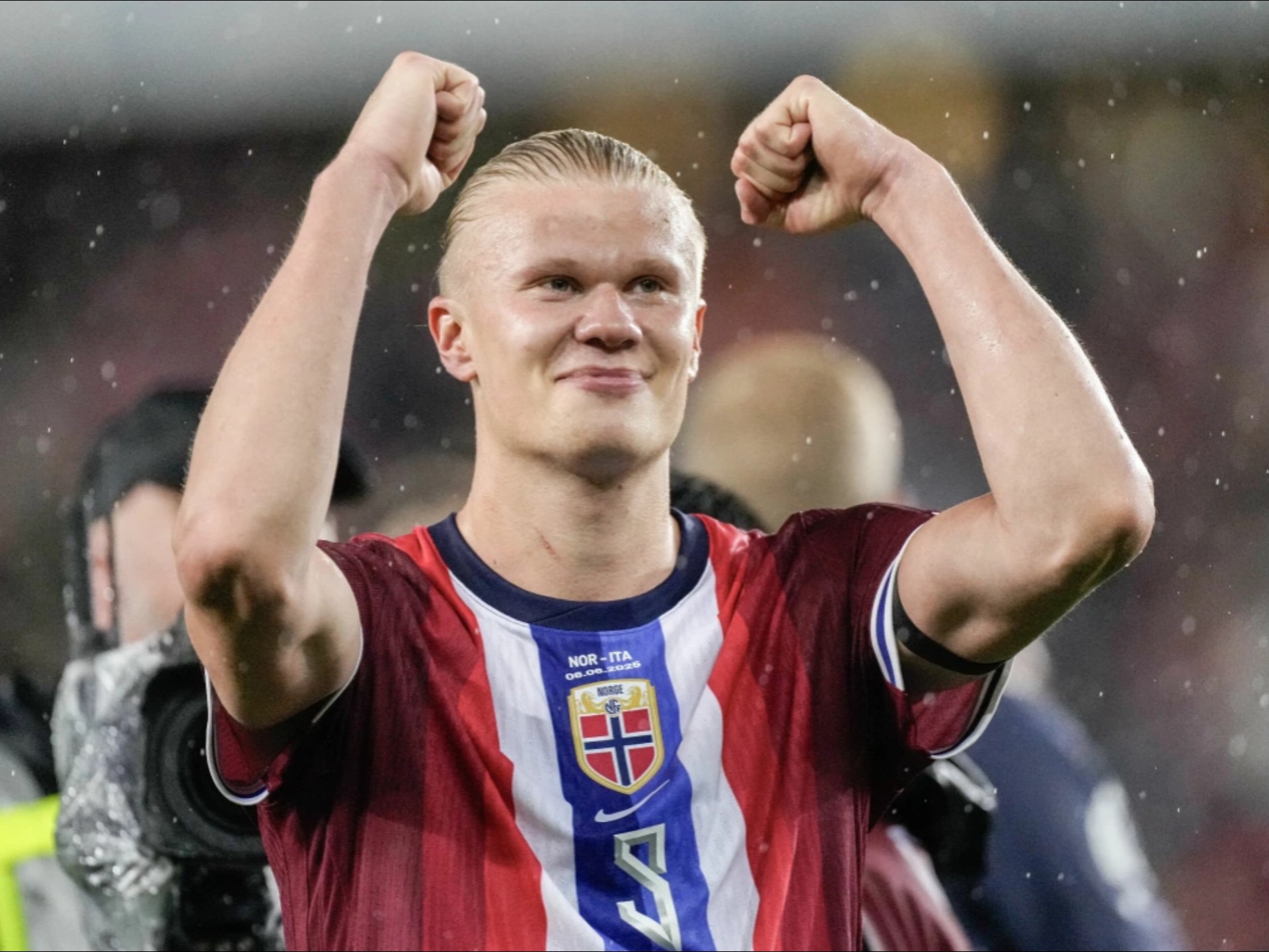 阿森纳豪掷千金破纪录 数据示客场小胜曼联（阿森纳重金投入创纪录 统计显示客场险胜曼联）