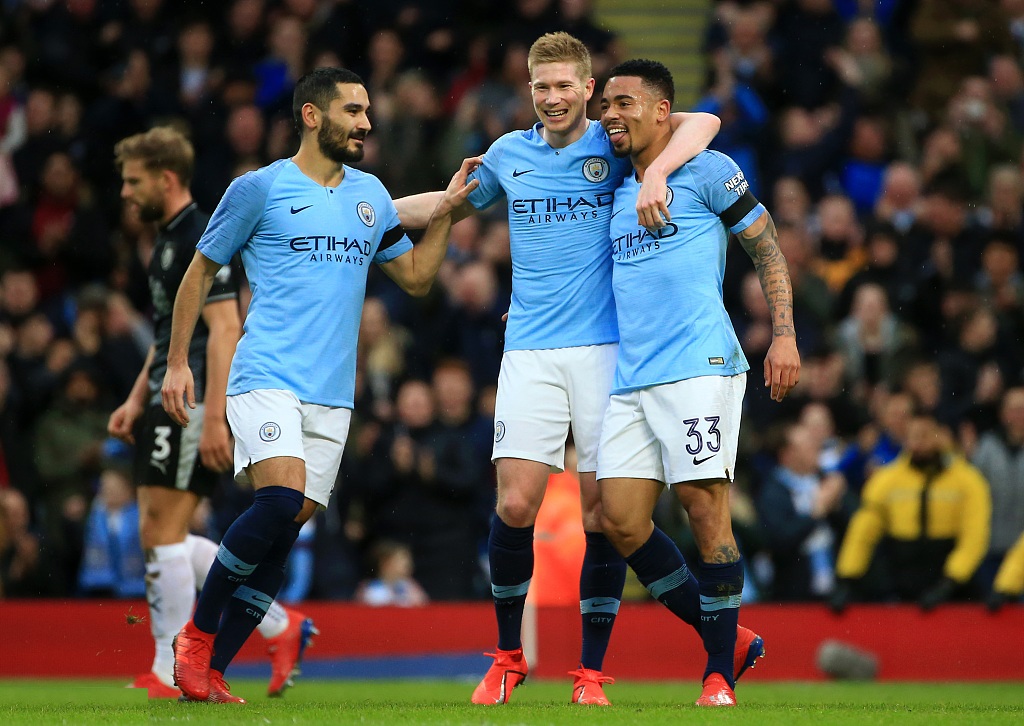 斯洛特：将萨拉赫列入大名单之时，就已经传递出翻篇的信号（斯洛特：萨拉赫入选名单，本身就是球队翻篇的信号）