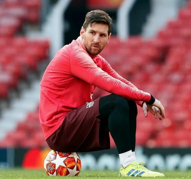 意甲第14轮观赛指南：佛罗伦萨力求首胜，比萨帕尔马保级对决（意甲第14轮看点前瞻：佛罗伦萨冲击首胜，比萨与帕尔马上演保级生死战）