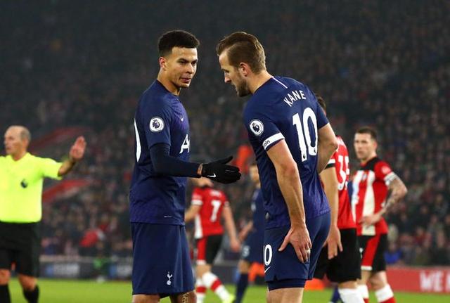 中超：上海海港3-2击败长春亚泰