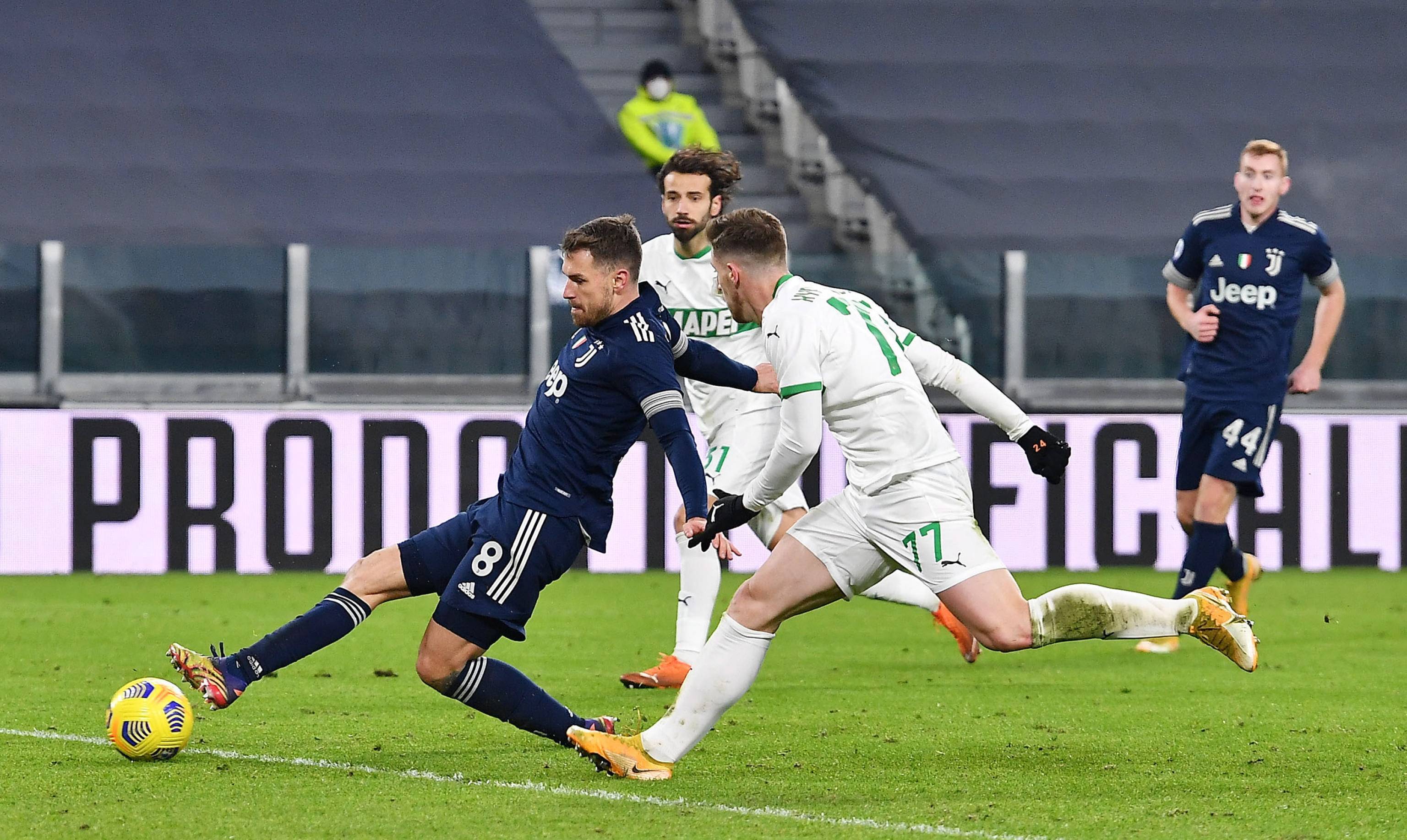 青春风暴！切尔西本赛季英联杯6粒进球全由21岁及以下球员攻入（切尔西青春风暴来袭：本季英联杯6球全部由21岁及以下新星包办）