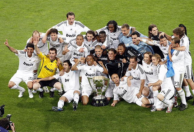 亚特兰大欧冠2比1胜切尔西升至第三，联赛仅3胜排第12（欧冠2-1击败切尔西，亚特兰大升至第三；联赛仅3胜居第12）