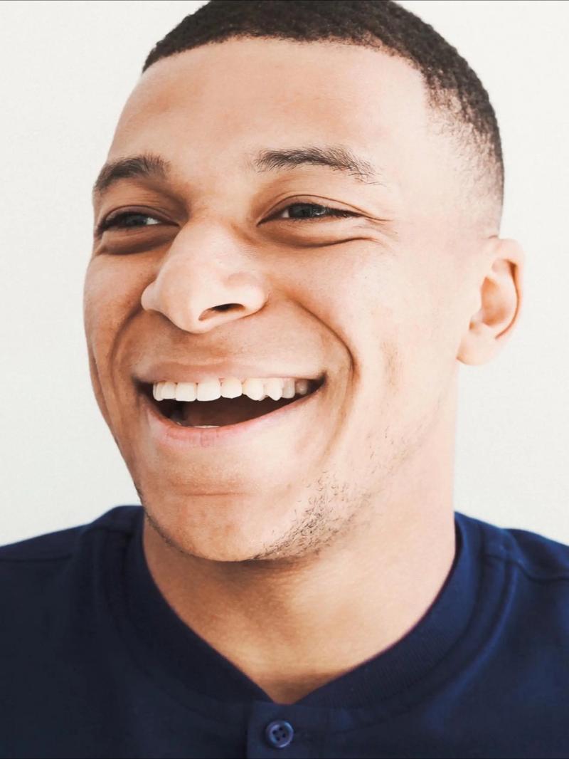 意甲第14轮观赛指南：佛罗伦萨力求首胜，比萨帕尔马保级对决（意甲第14轮看点前瞻：佛罗伦萨冲击首胜，比萨与帕尔马上演保级生死战）