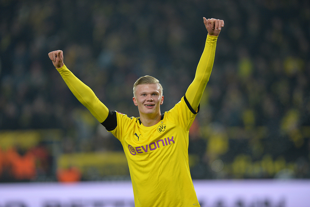 拜仁vs葡萄牙体育首发：凯恩、奥利塞出战，阿方索回归